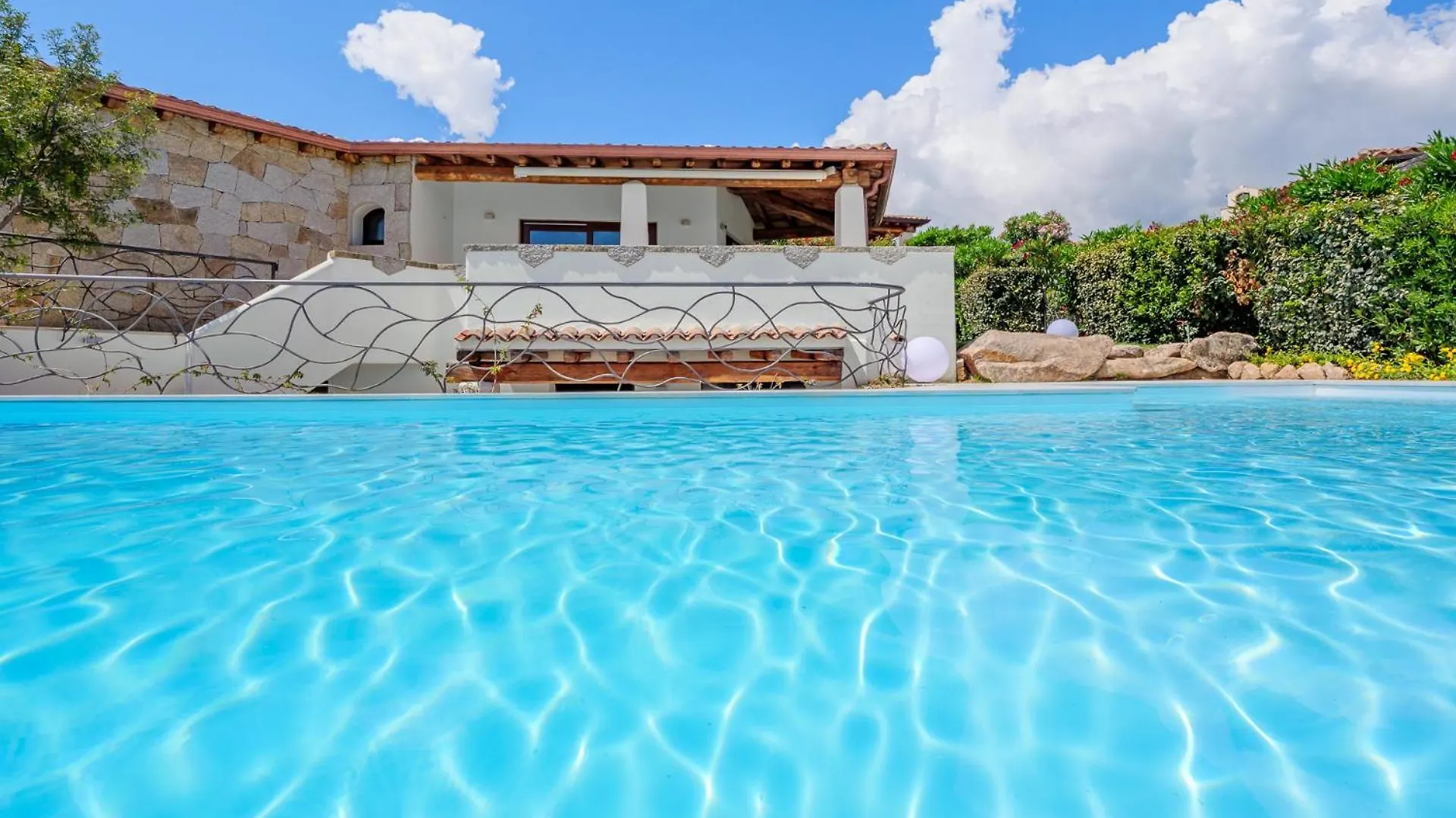 סאן תאודורו Villa Brandinchi - Heated Pool, Private Beach, Sea View, Wi-Fi 0*, סאן תאודורו איטליה