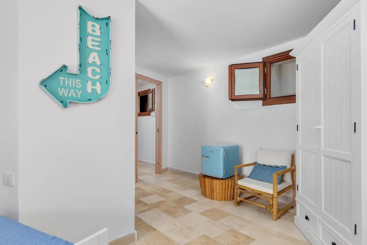 סאן תאודורו Villa Brandinchi - Heated Pool, Private Beach, Sea View, Wi-Fi איטליה