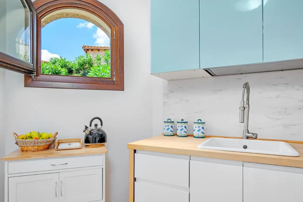סאן תאודורו Villa Brandinchi - Heated Pool, Private Beach, Sea View, Wi-Fi סאן תאודורו