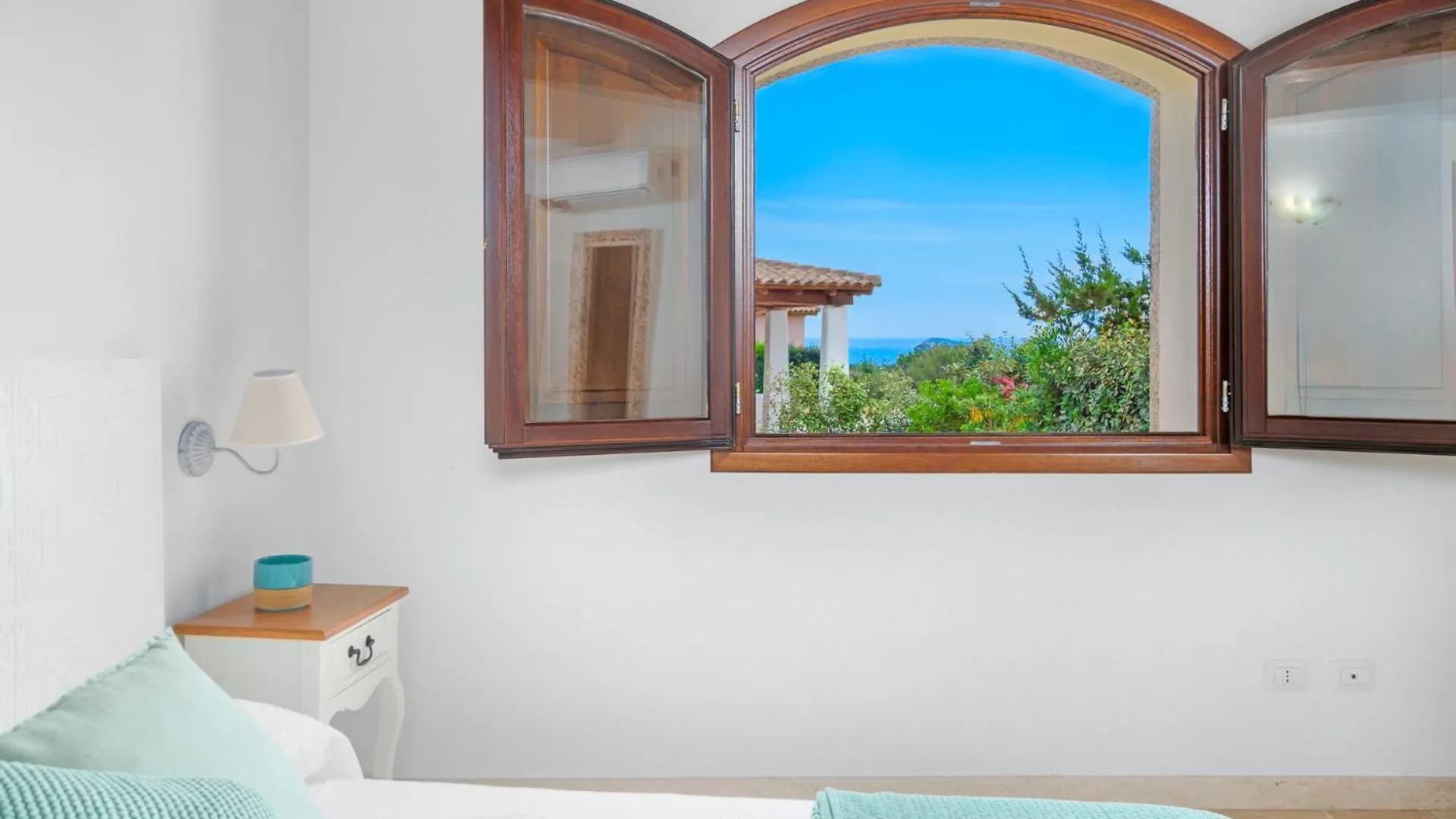 סאן תאודורו Villa Brandinchi - Heated Pool, Private Beach, Sea View, Wi-Fi