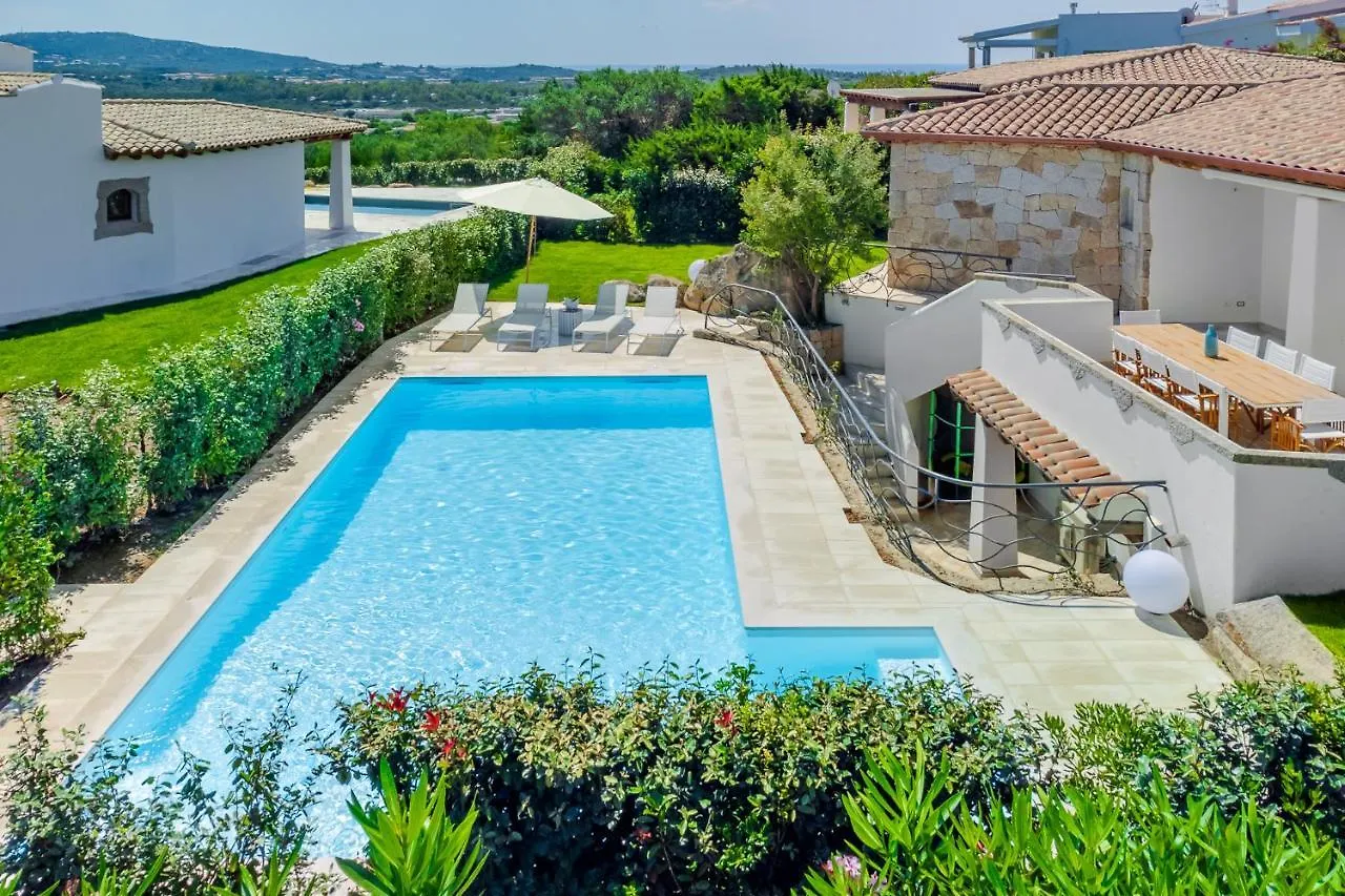 סאן תאודורו Villa Brandinchi - Heated Pool, Private Beach, Sea View, Wi-Fi 0*, סאן תאודורו איטליה