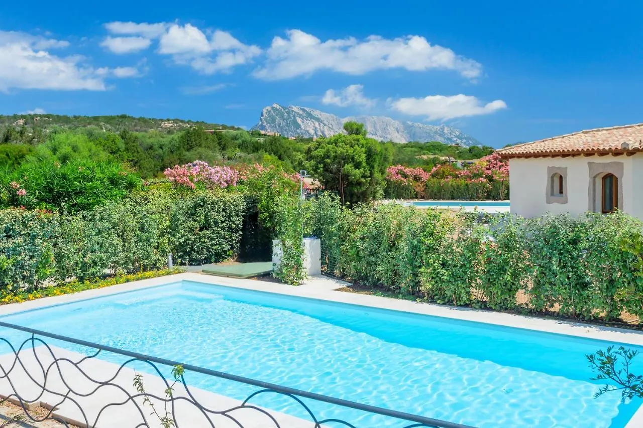 סאן תאודורו Villa Brandinchi - Heated Pool, Private Beach, Sea View, Wi-Fi