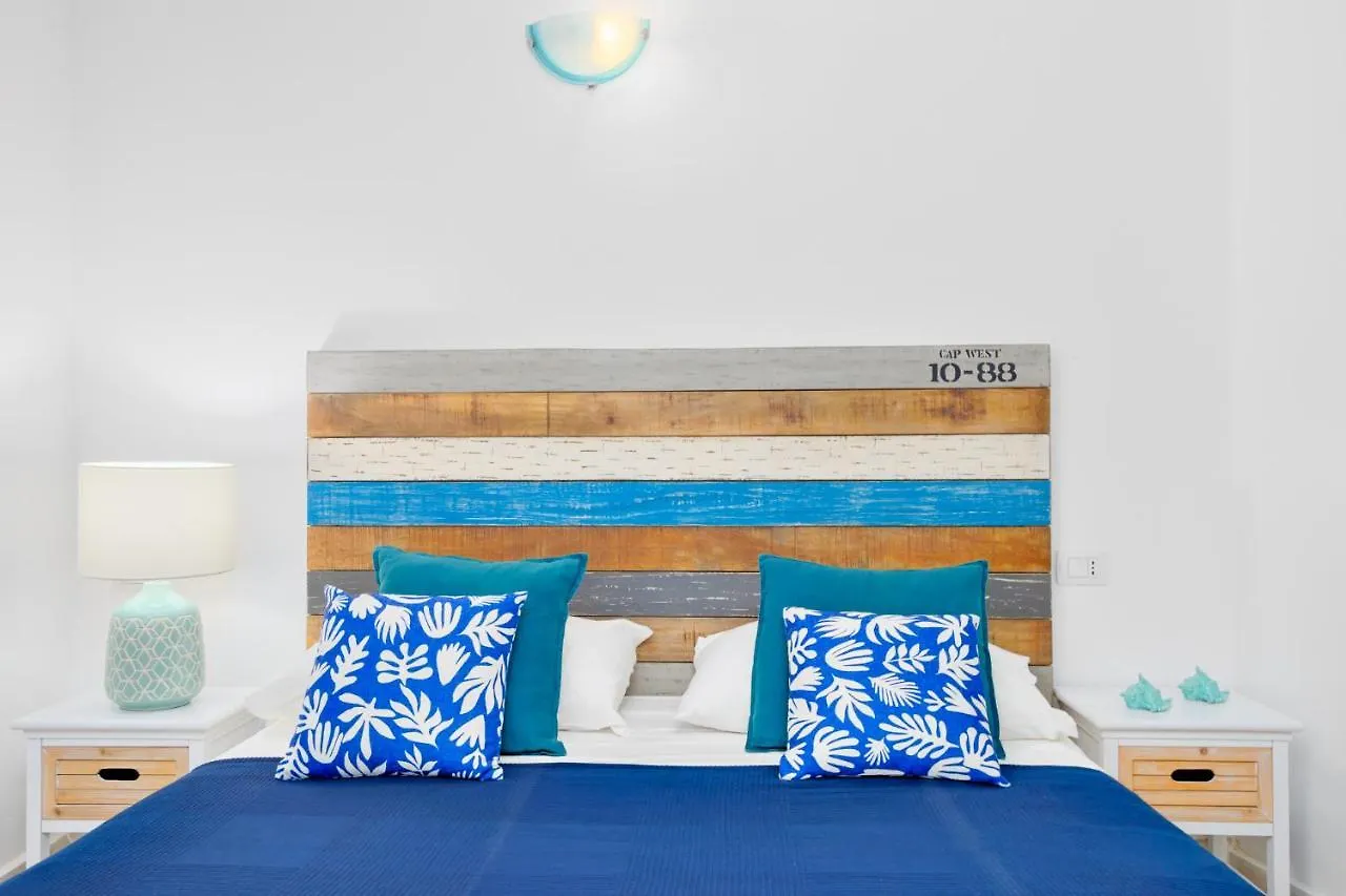 סאן תאודורו Villa Brandinchi - Heated Pool, Private Beach, Sea View, Wi-Fi סאן תאודורו