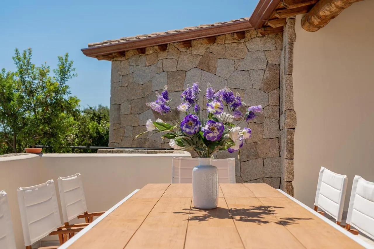 סאן תאודורו Villa Brandinchi - Heated Pool, Private Beach, Sea View, Wi-Fi איטליה